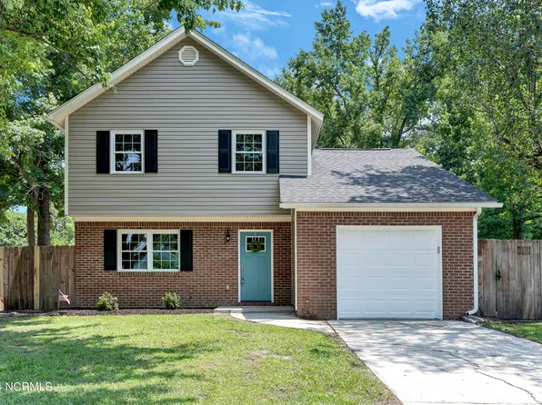 94 Summer Lane, Jacksonville, NC 28540