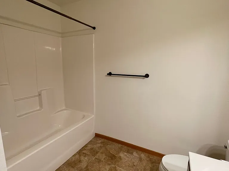 3809 Cliffside Dr #4 — Photo 7