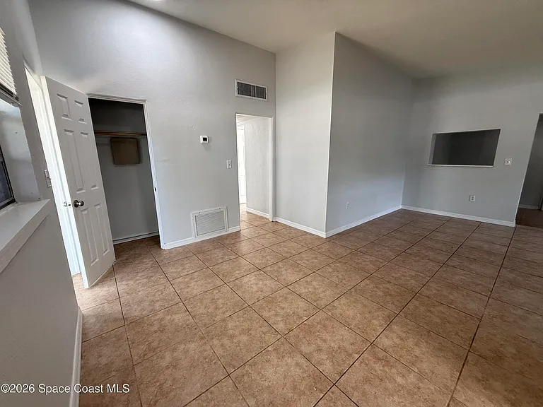 420 N Fiske Blvd — Photo 14