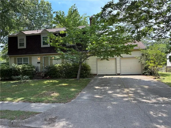 516 Elizabeth Lake Dr, Hampton, VA 23669