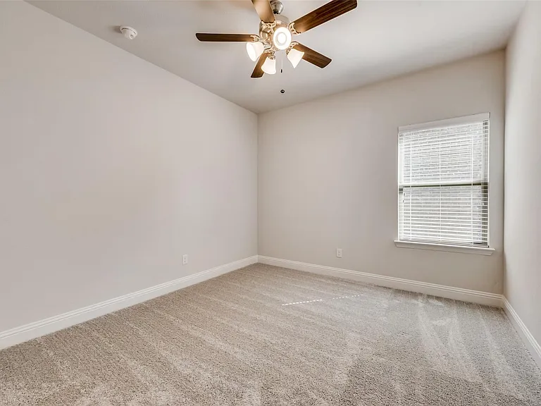 4008 Gray Wolf Dr — Photo 14