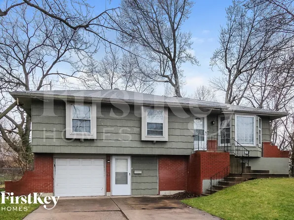 9214 Farley Ave, Kansas City, MO 64138