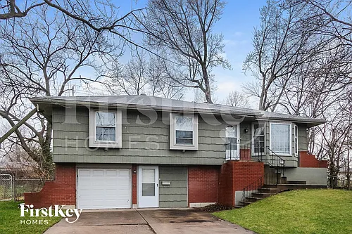 9214 Farley Ave Photo 1