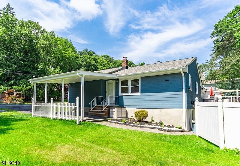 1st image of 80 White Meadow Rd