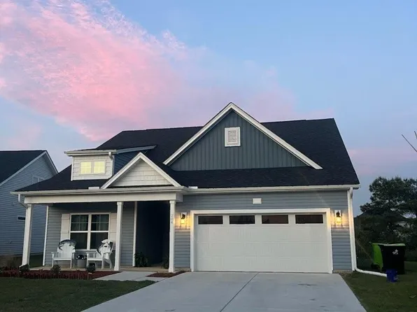 204 Balustrade Way, Hampstead, NC 28443