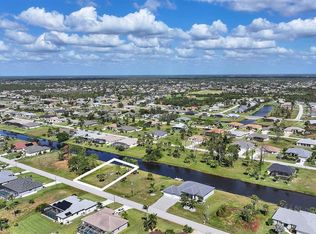 53 Tournament Rd #470, Rotonda West, FL 33947