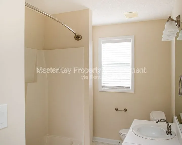 208 Pointe Crest Ct — Photo 10