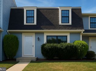 21 Haxall Ct, Sterling, VA 20165
