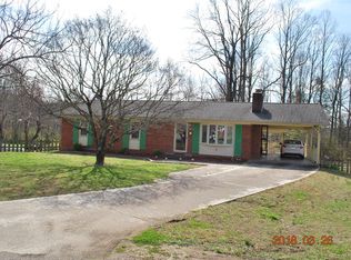 153 Pleasant Valley Dr, Marion, NC 28752