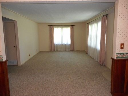 4th image of 2185 Brent Dr