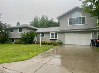 225 Country Club Dr, Lewiston, MN 55952
