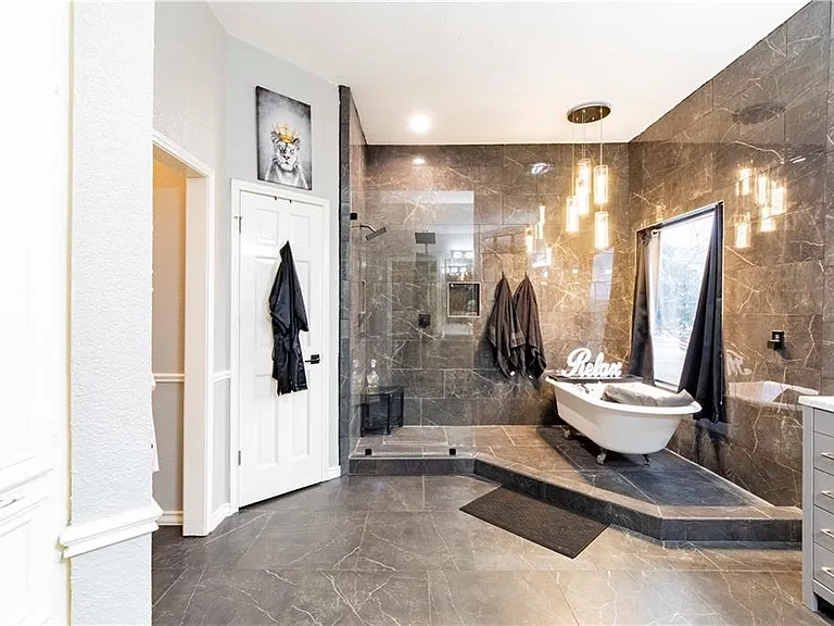 4517 River Park Dr — Photo 26