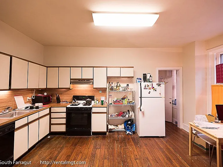 Kitchen (viewing west - tenant's furniture)