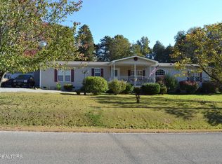 130 Allison Cove Dr, Harriman, TN 37748