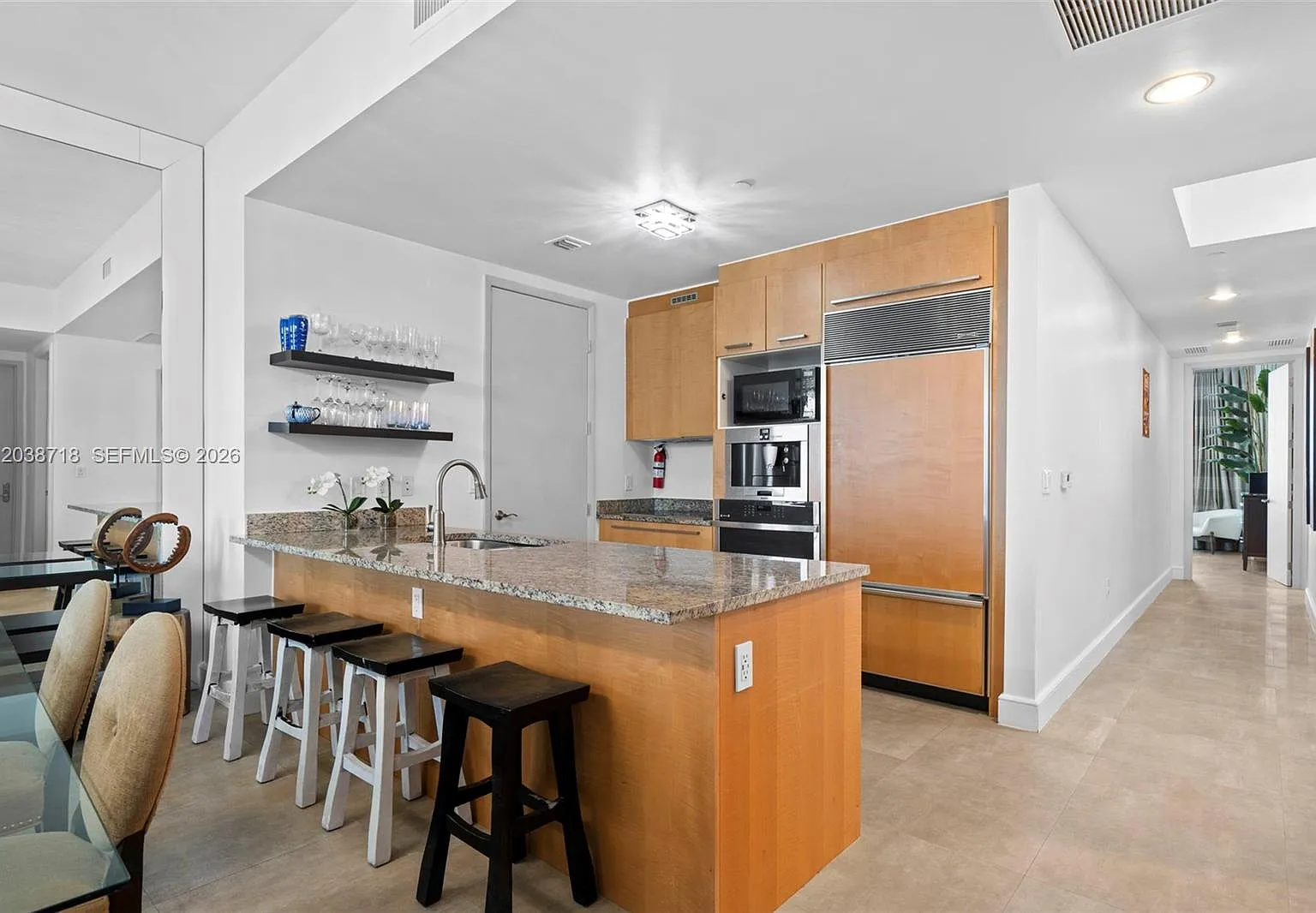 Tdr Tower Ii Condo — Photo 4