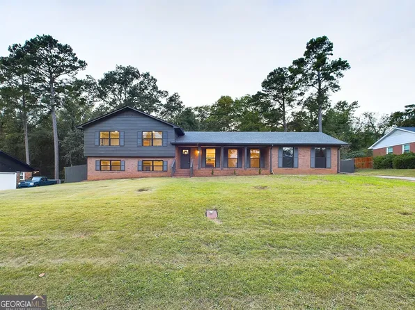 1538 Maplewood Dr, Macon, GA 31210