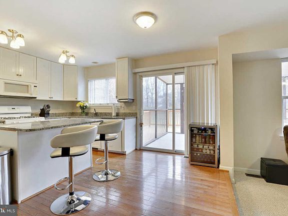 5th image of 8233 Daniels Purchase Way