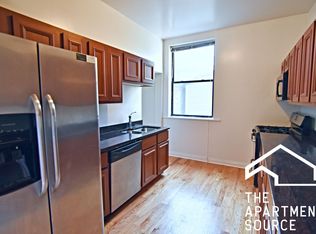 714 W Buckingham Pl APT 1W, Chicago, IL 60657