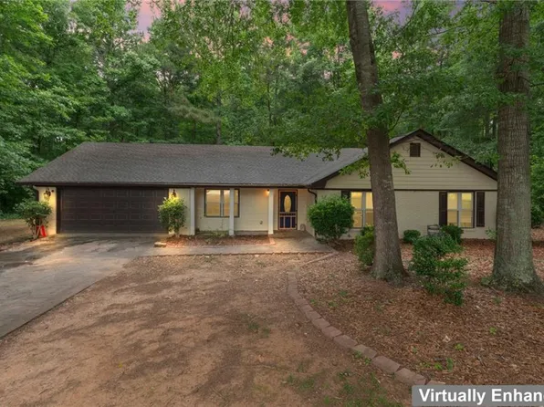 225 Hardwood Dr, Covington, GA 30016