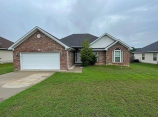 2112 Magna Carta Ln, Bryant, AR 72022