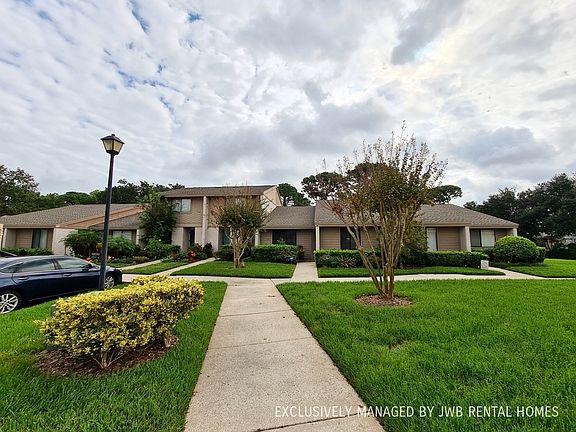 2nd image of 2084 Sandpiper Ct