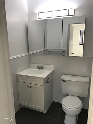 Rented by MNS Marketing | media 7