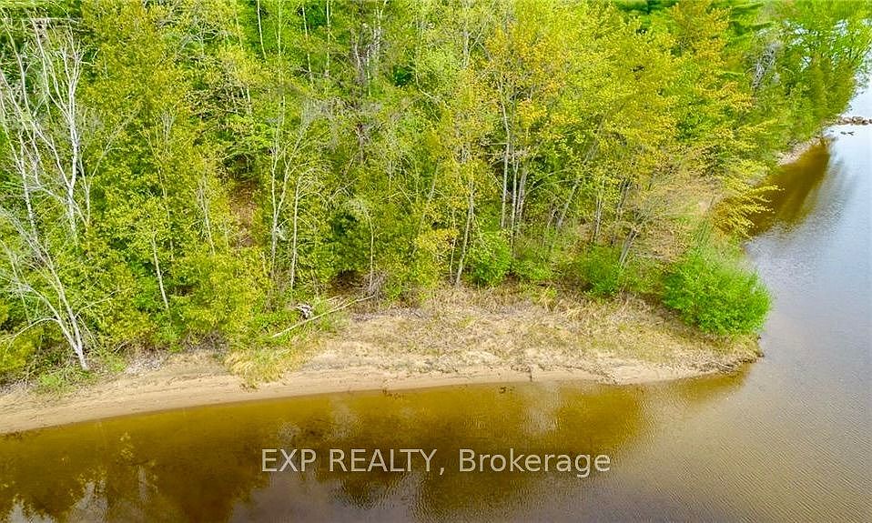 1st image of 39 Greenway Dr