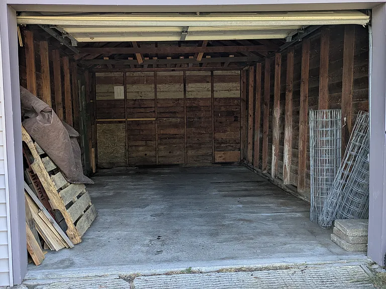 1014 S Garry Rd — Photo 10