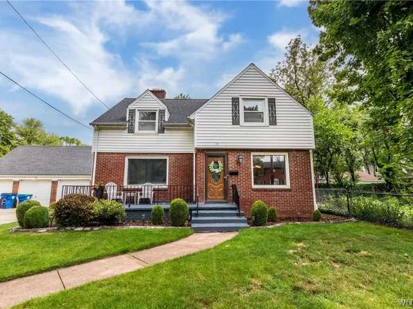 14 Norman Pl, Amherst, NY 14226