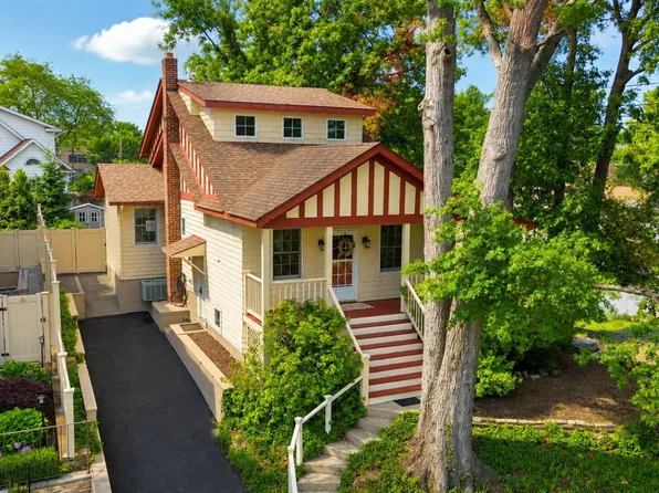 113 Hillcrest Ave, Staten Island, NY 10308