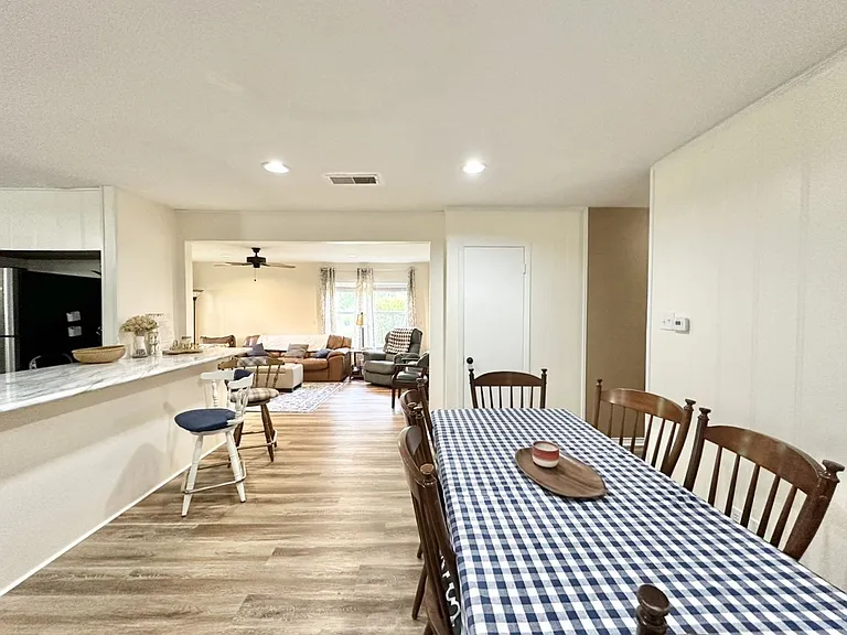 3115 Norma Ln — Photo 5