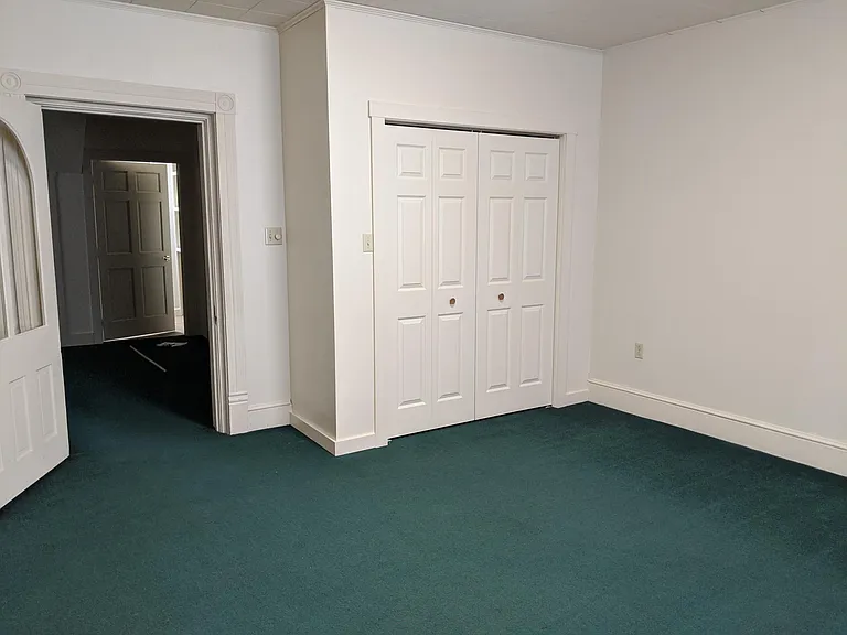 412 Main St — Photo 8