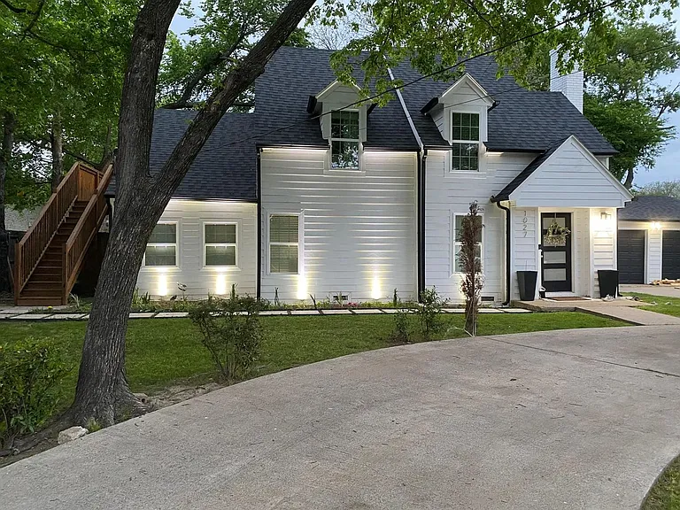 1027 E Union Bower Rd — Photo 4