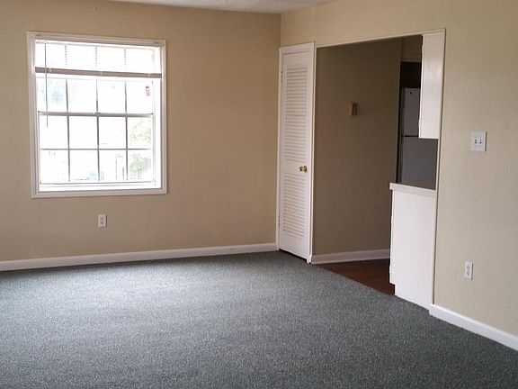 3rd image of 1501 N Bertrand Dr APT 4