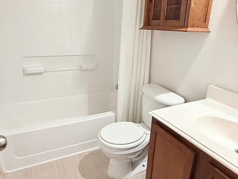 2345 Aurora Dr — Photo 25