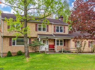 510 Golf Links Dr, Bridgewater, NJ 08807