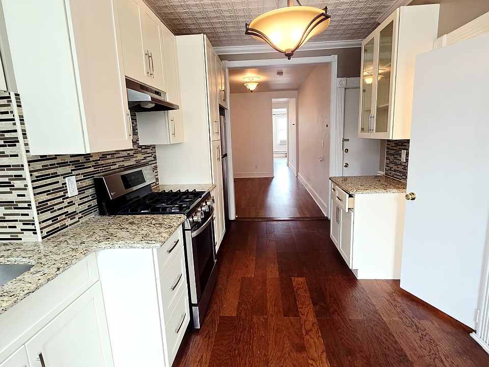 1st image of 358 8th St #1A