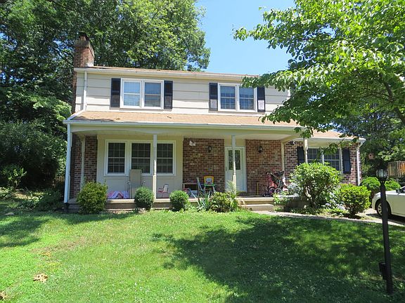 4th image of 216 Princeton Ln