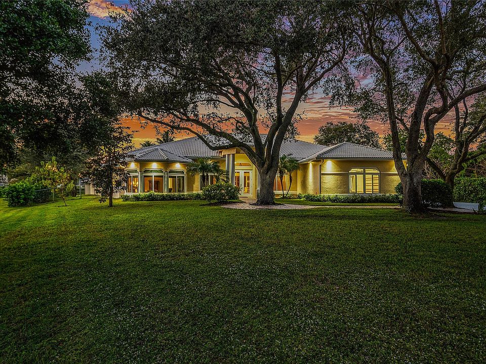 1st image of 7273 NW 63rd Way