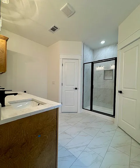 38 Woodbridge Dr — Photo 9