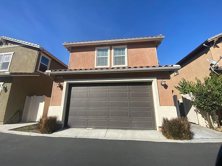 14601 Serenade Dr — Photo 39