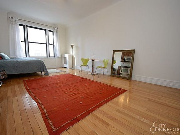 2nd image of 140 W 69th St APT 53B