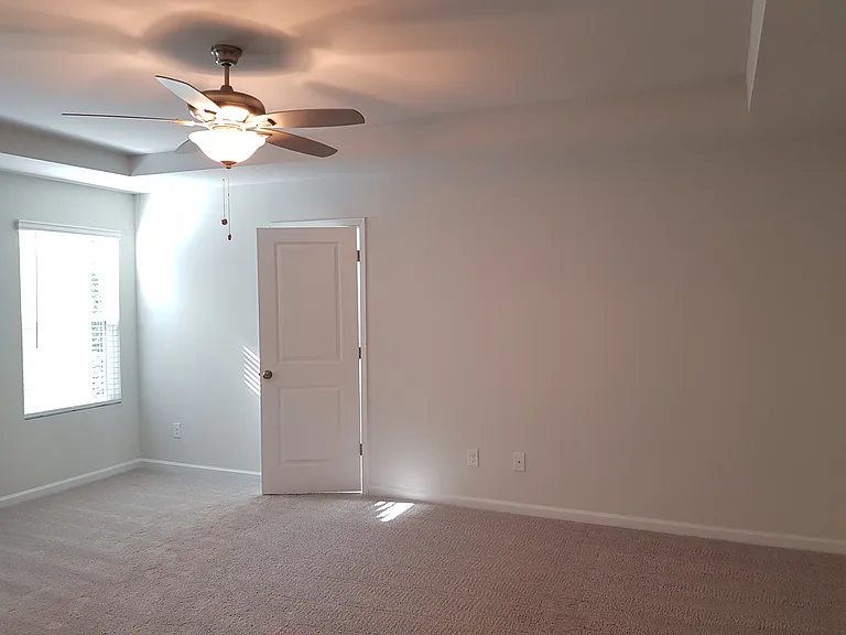 52 Wesley Way N — Photo 17