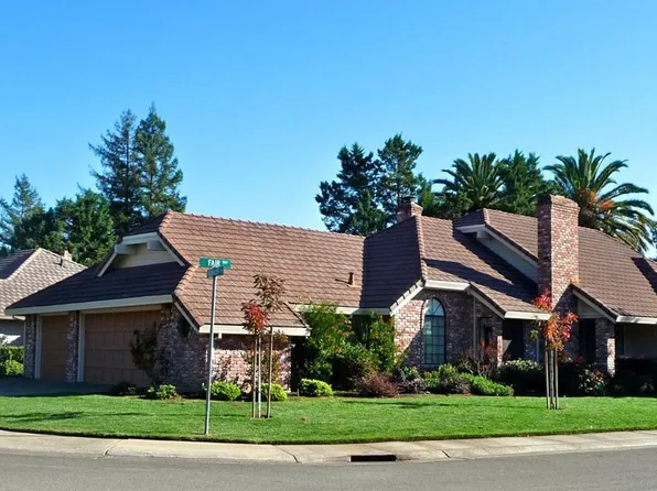 1046 Kensington Dr, Roseville, CA 95661