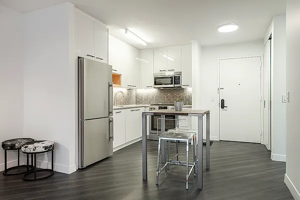 Rented by The Dermot Realty Management Company | media 22