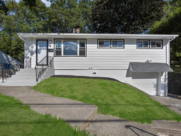 80 Oldham Avenue, Waterbury, CT 06705