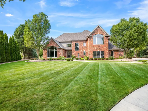 1651 Chalone Ct, Crown Point, IN 46307