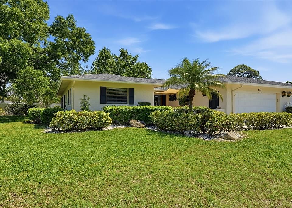 1st image of 7101 Fairway Bend Cir