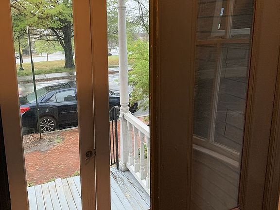 4th image of 2108 E Clay St Unit A