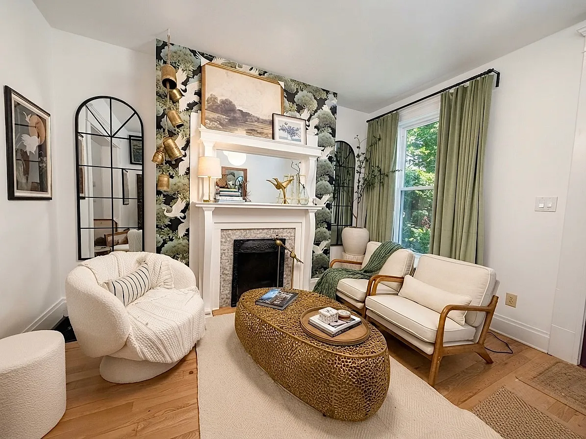 3 bed, 1300 sqft, $2,150 — Photo 3
